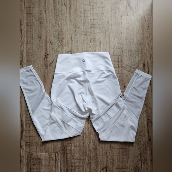 Popflex Cloud Leggings and Sports Bra - Picture 6 of 7